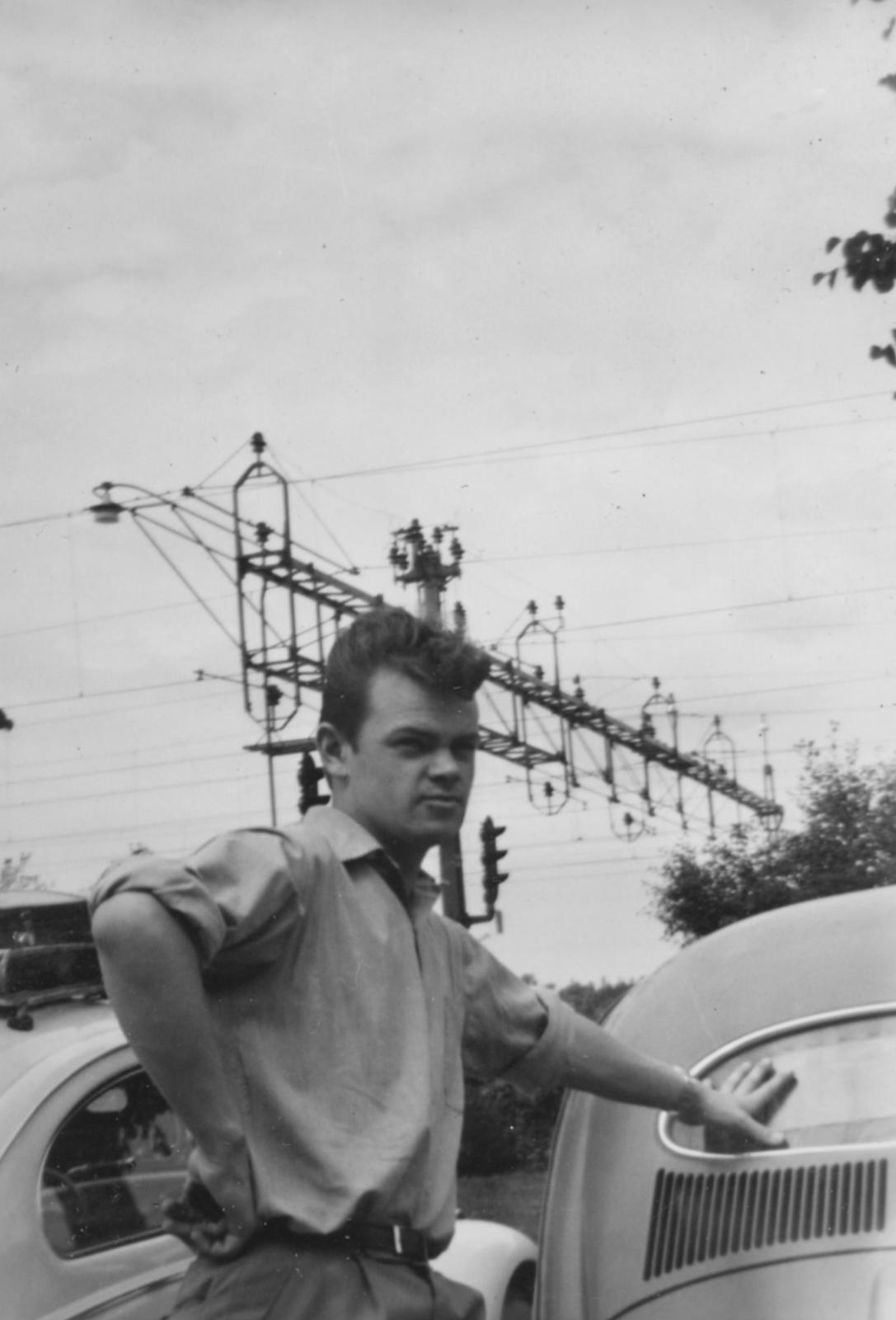 Image may have been reduced in size. Click image to view fullscreen.
