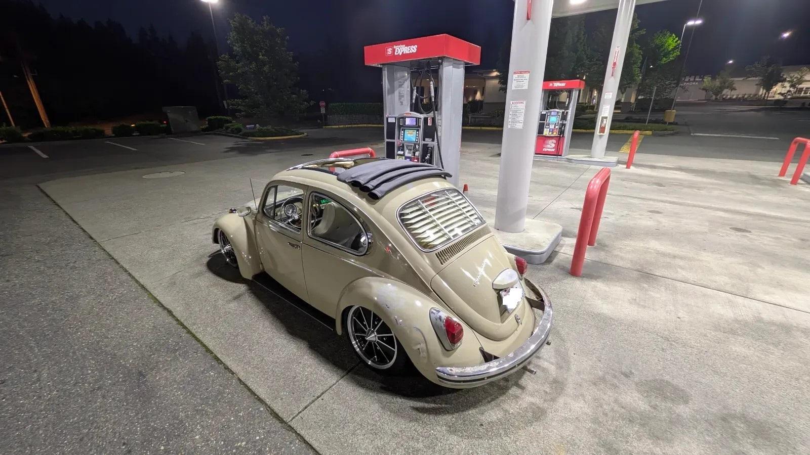 Image may have been reduced in size. Click image to view fullscreen.