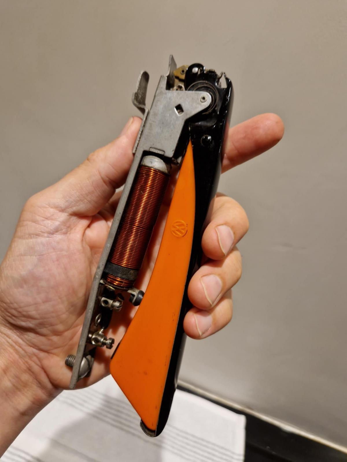 Image may have been reduced in size. Click image to view fullscreen.