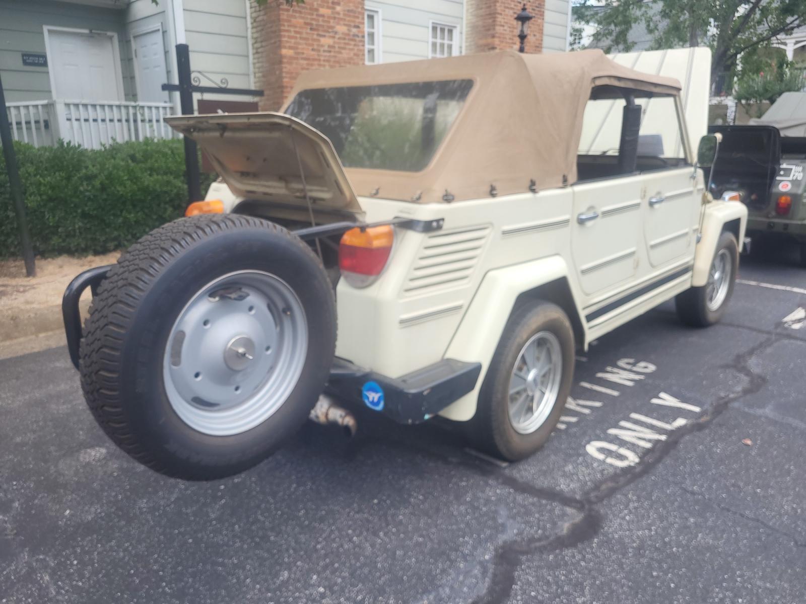 Image may have been reduced in size. Click image to view fullscreen.