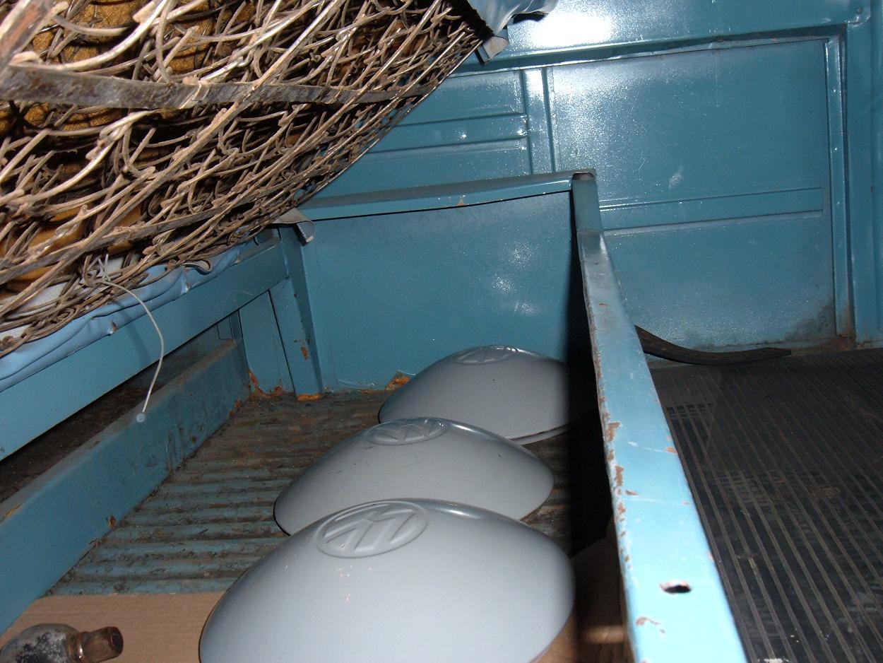 Image may have been reduced in size. Click image to view fullscreen.