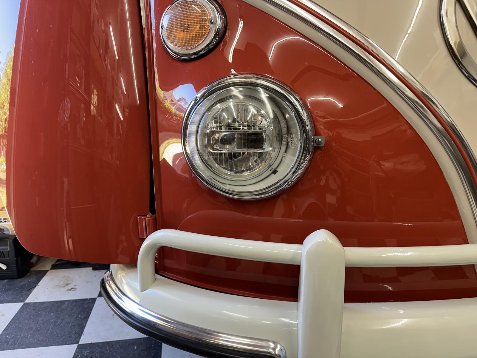 Image may have been reduced in size. Click image to view fullscreen.