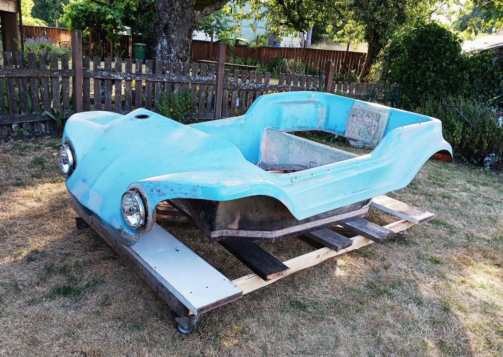 Image may have been reduced in size. Click image to view fullscreen.