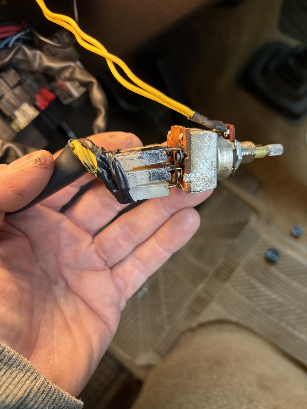 Image may have been reduced in size. Click image to view fullscreen.