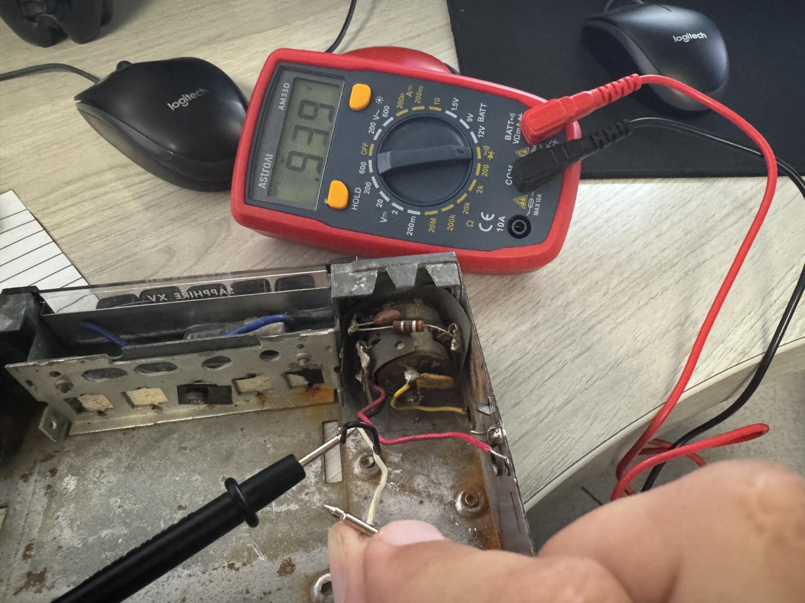 Image may have been reduced in size. Click image to view fullscreen.