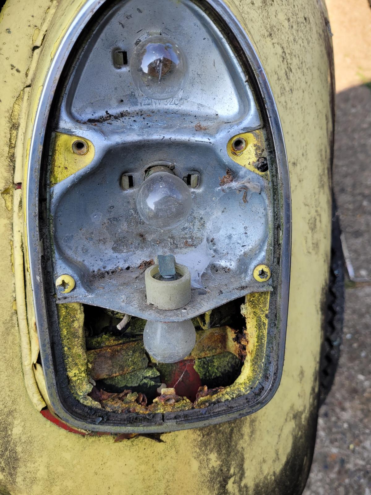 Image may have been reduced in size. Click image to view fullscreen.