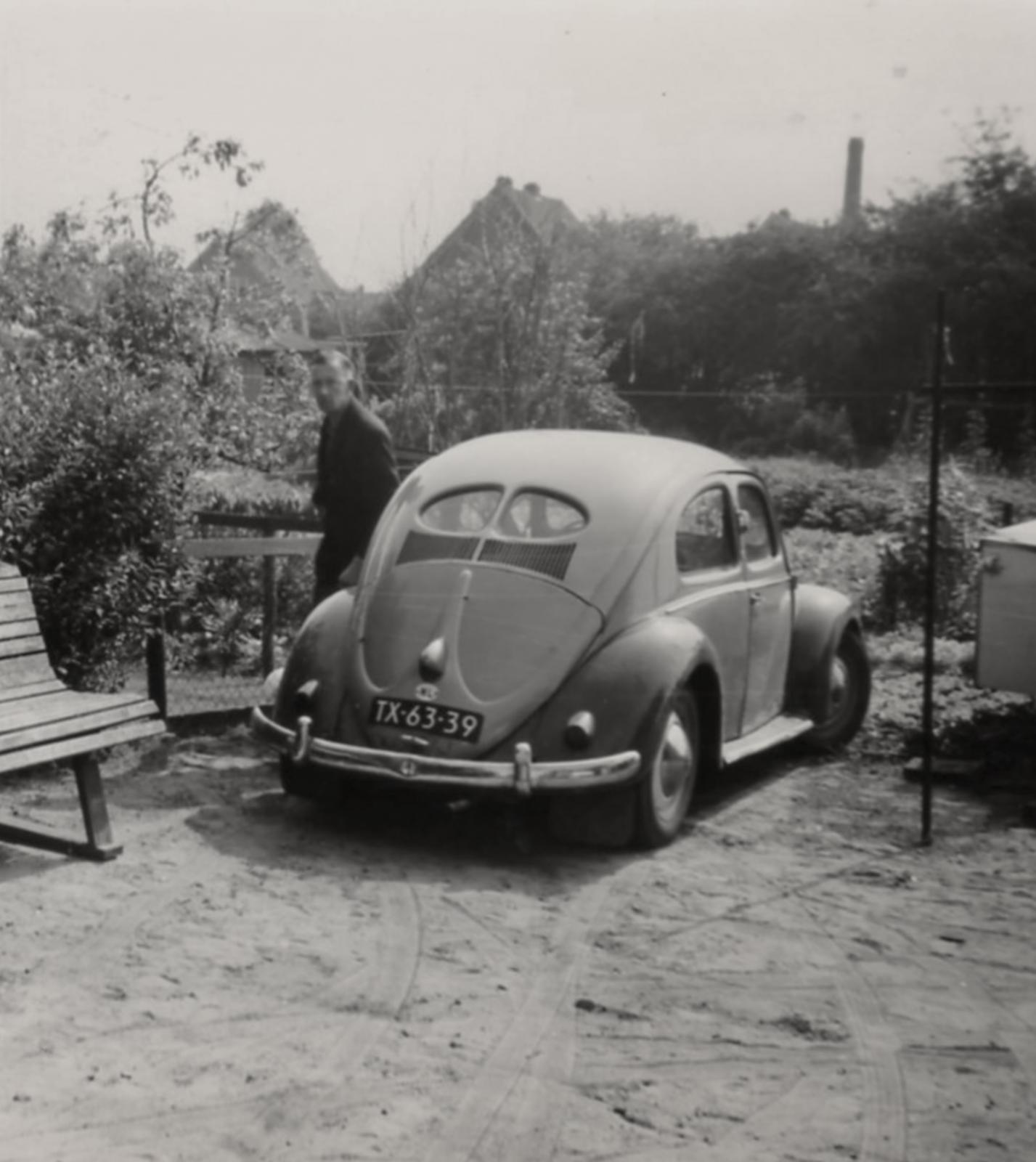 Image may have been reduced in size. Click image to view fullscreen.