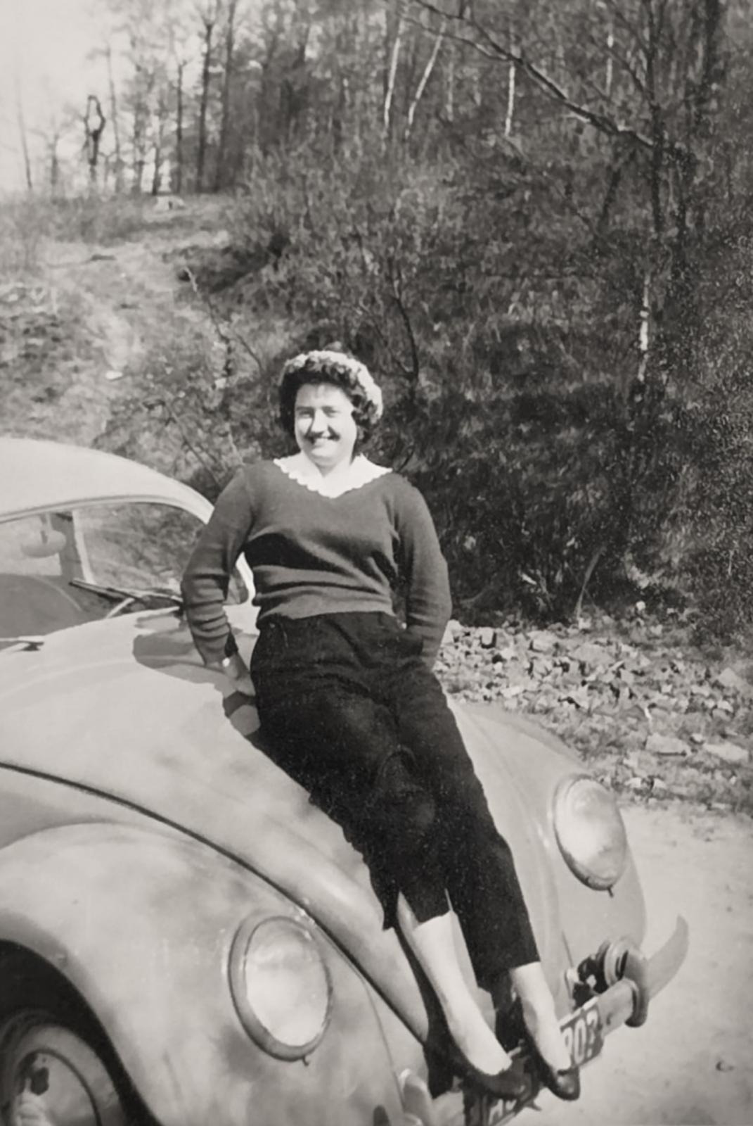 Image may have been reduced in size. Click image to view fullscreen.