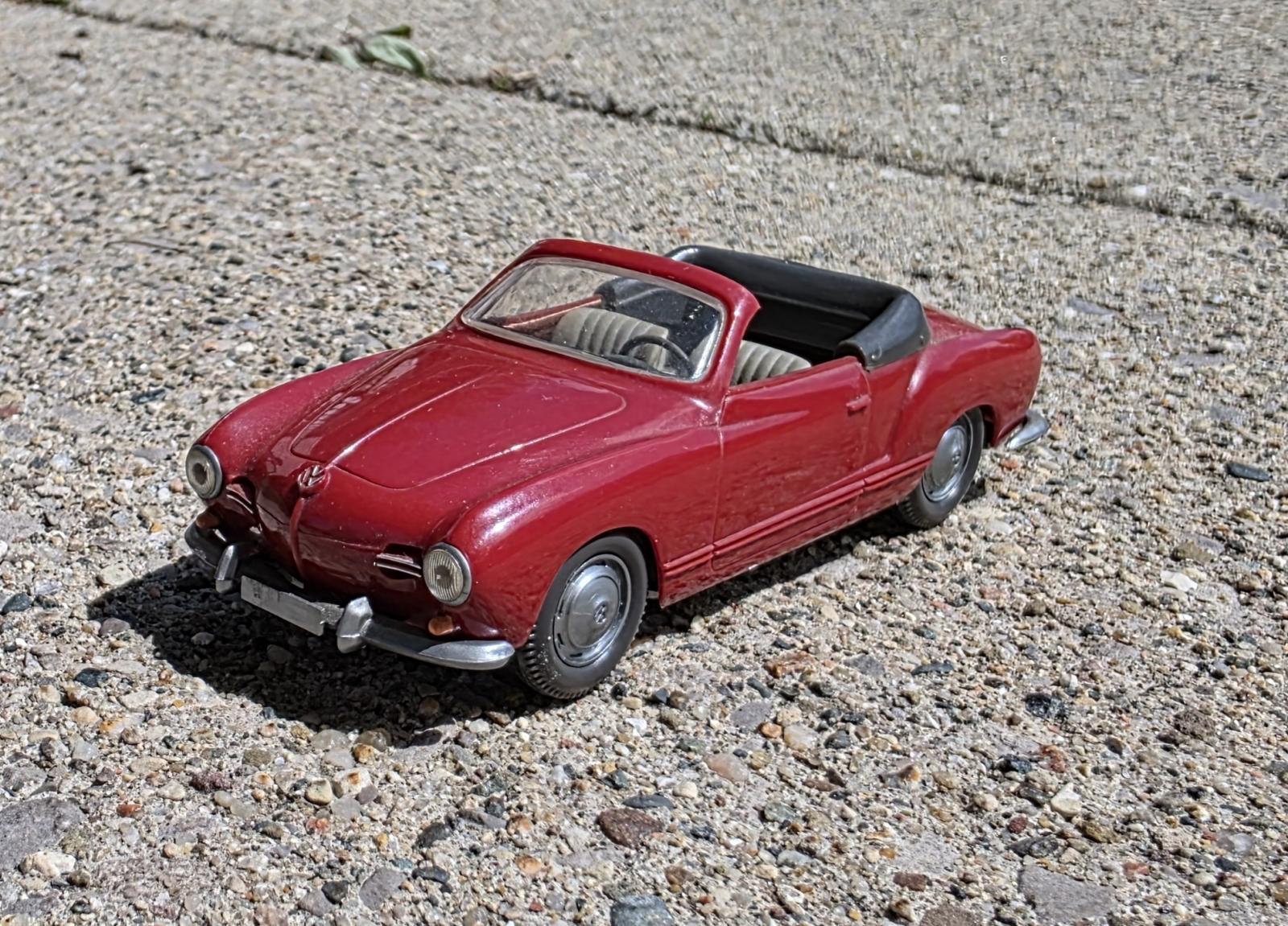 Image may have been reduced in size. Click image to view fullscreen.