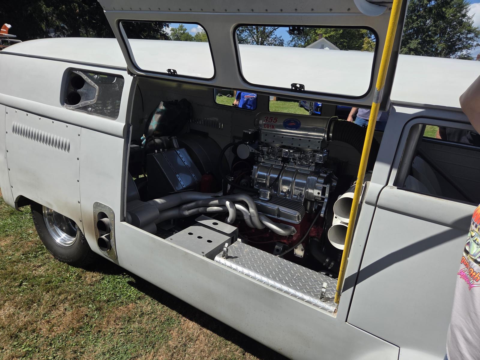 Image may have been reduced in size. Click image to view fullscreen.