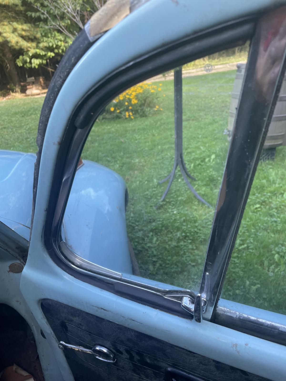 Image may have been reduced in size. Click image to view fullscreen.