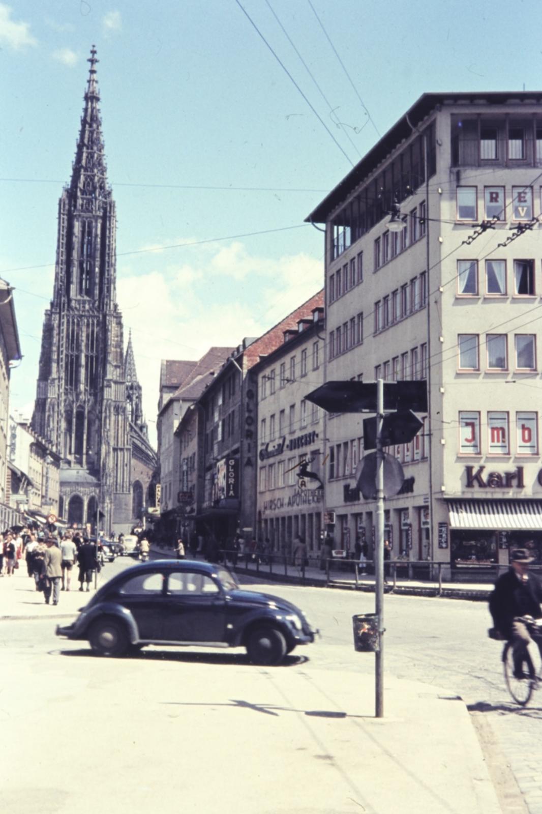 Image may have been reduced in size. Click image to view fullscreen.