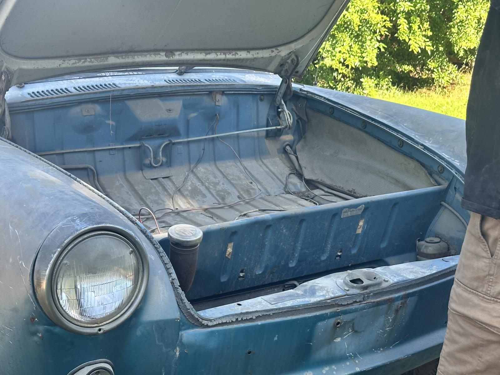 Image may have been reduced in size. Click image to view fullscreen.