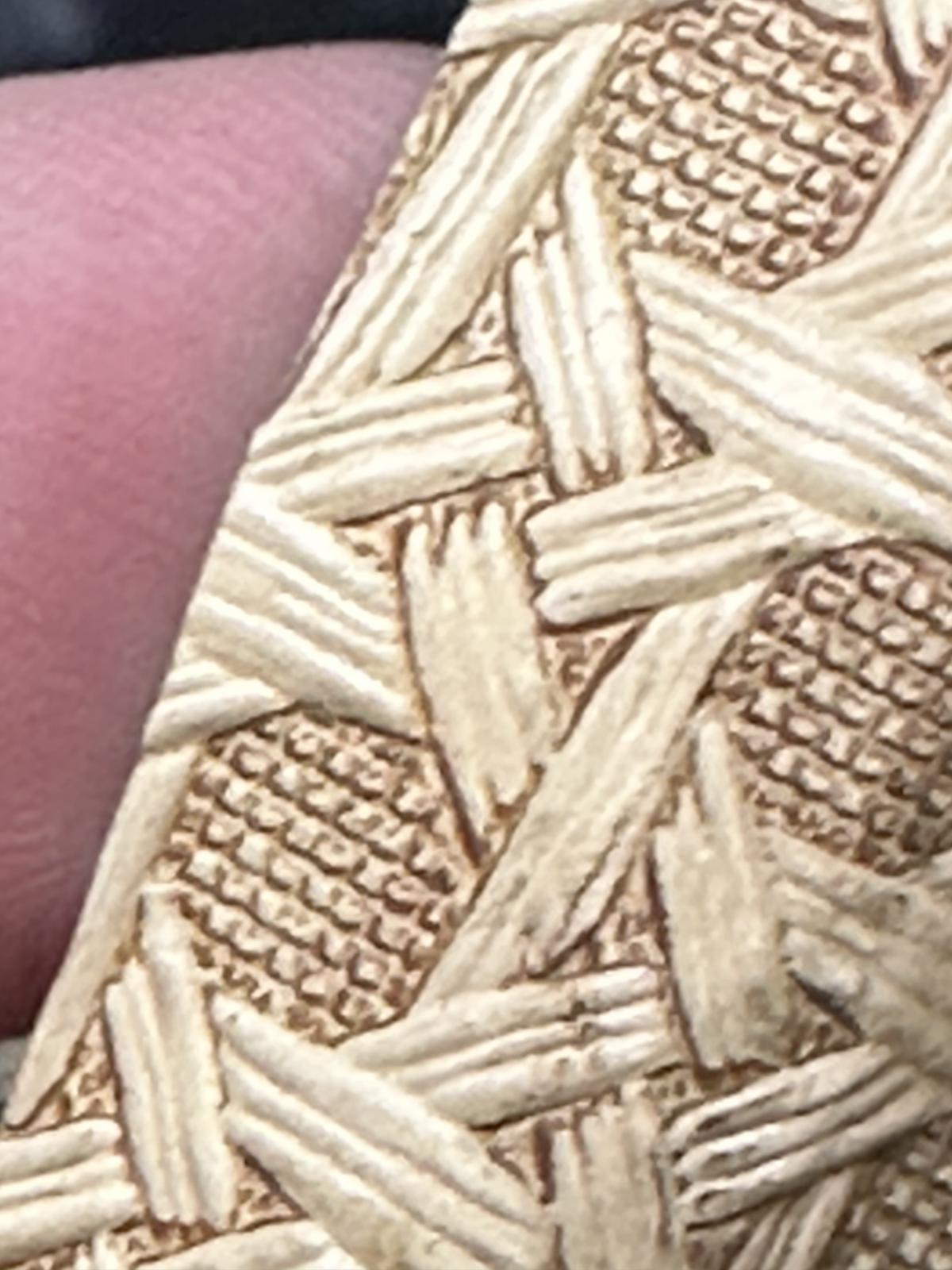 Image may have been reduced in size. Click image to view fullscreen.