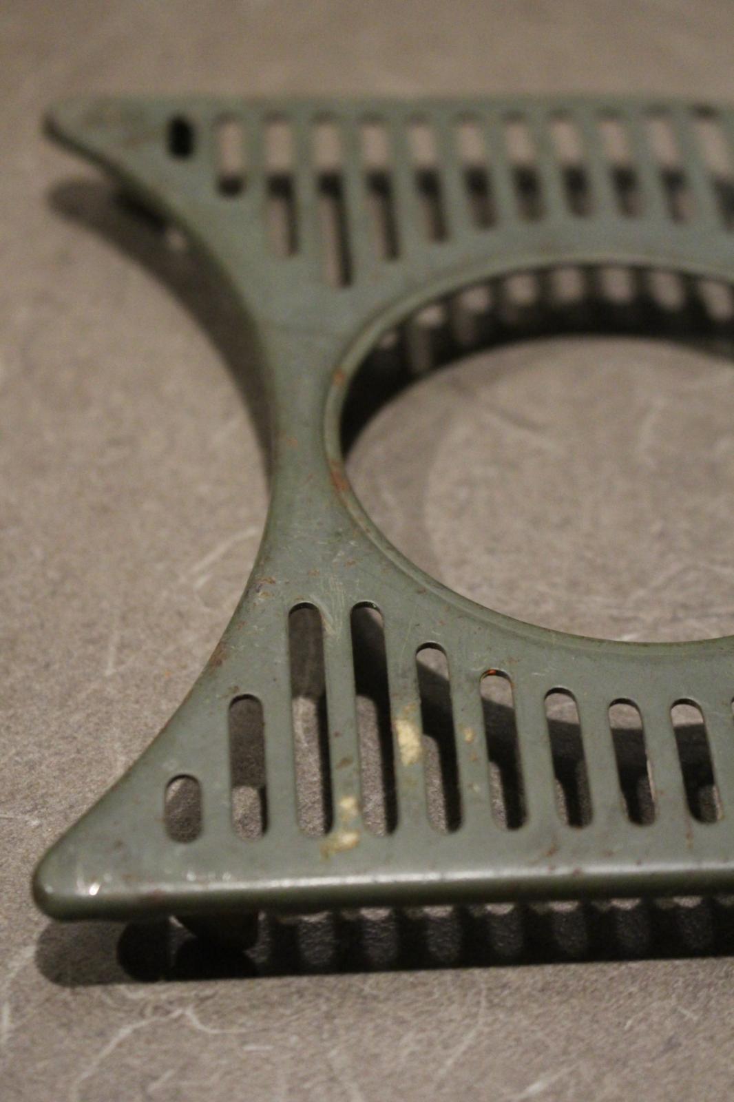 Image may have been reduced in size. Click image to view fullscreen.