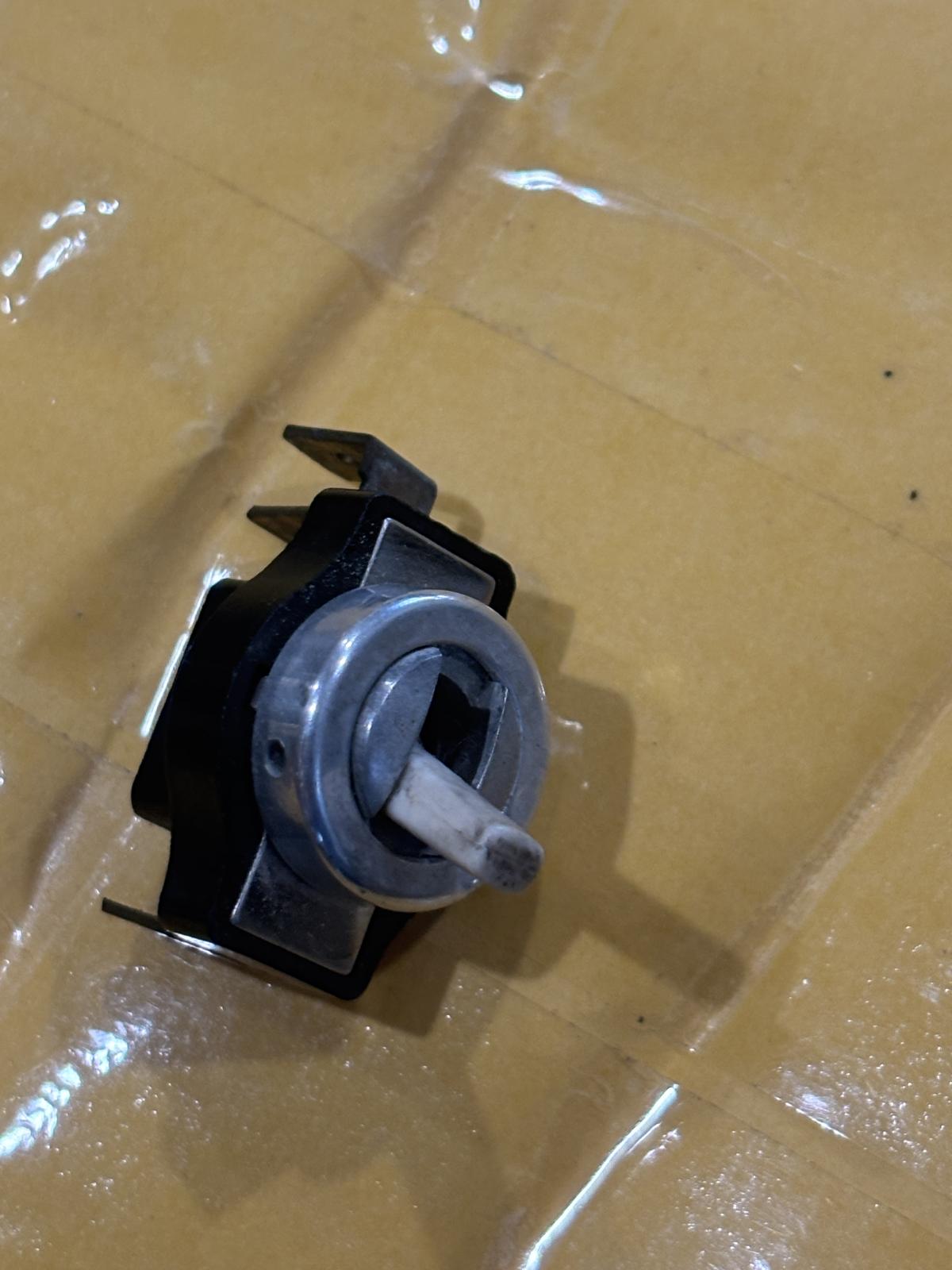 Image may have been reduced in size. Click image to view fullscreen.