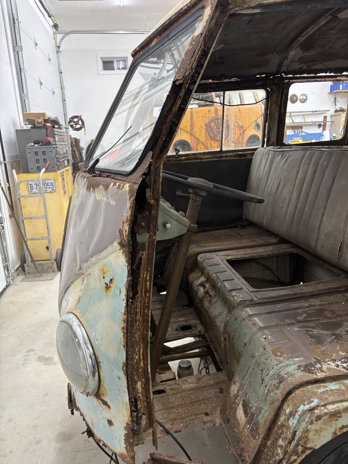 Image may have been reduced in size. Click image to view fullscreen.