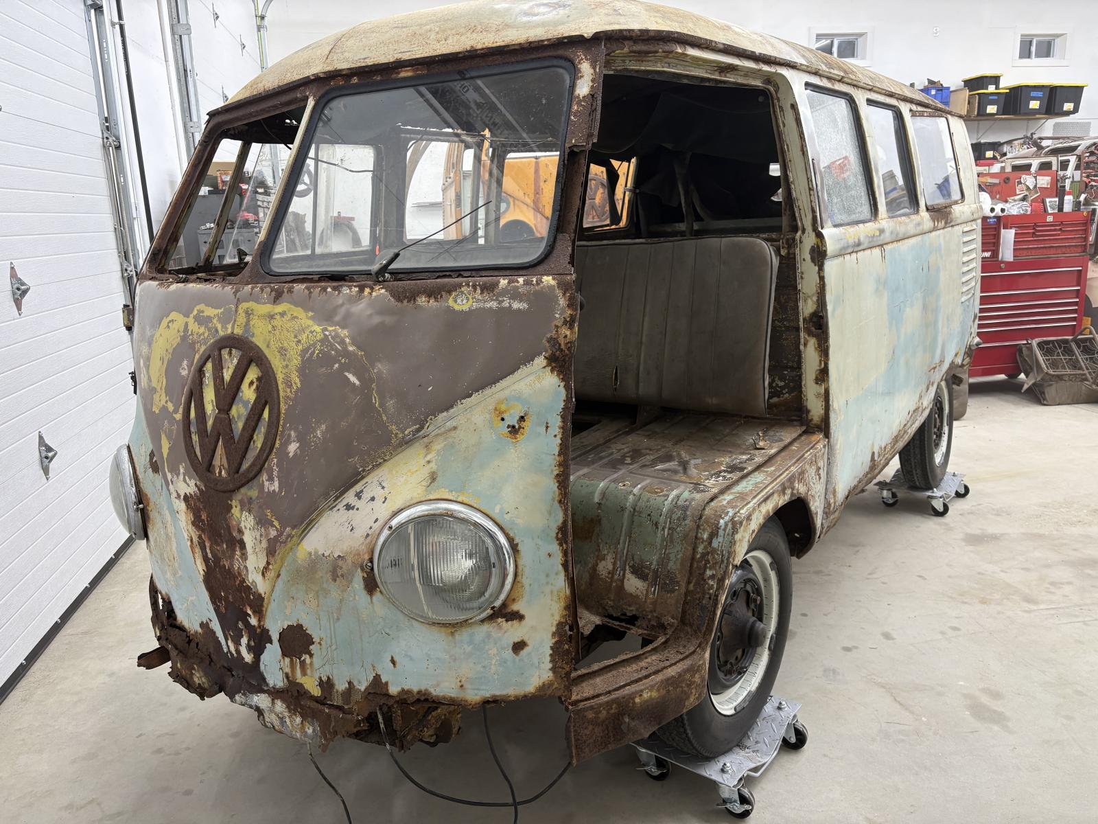 Image may have been reduced in size. Click image to view fullscreen.