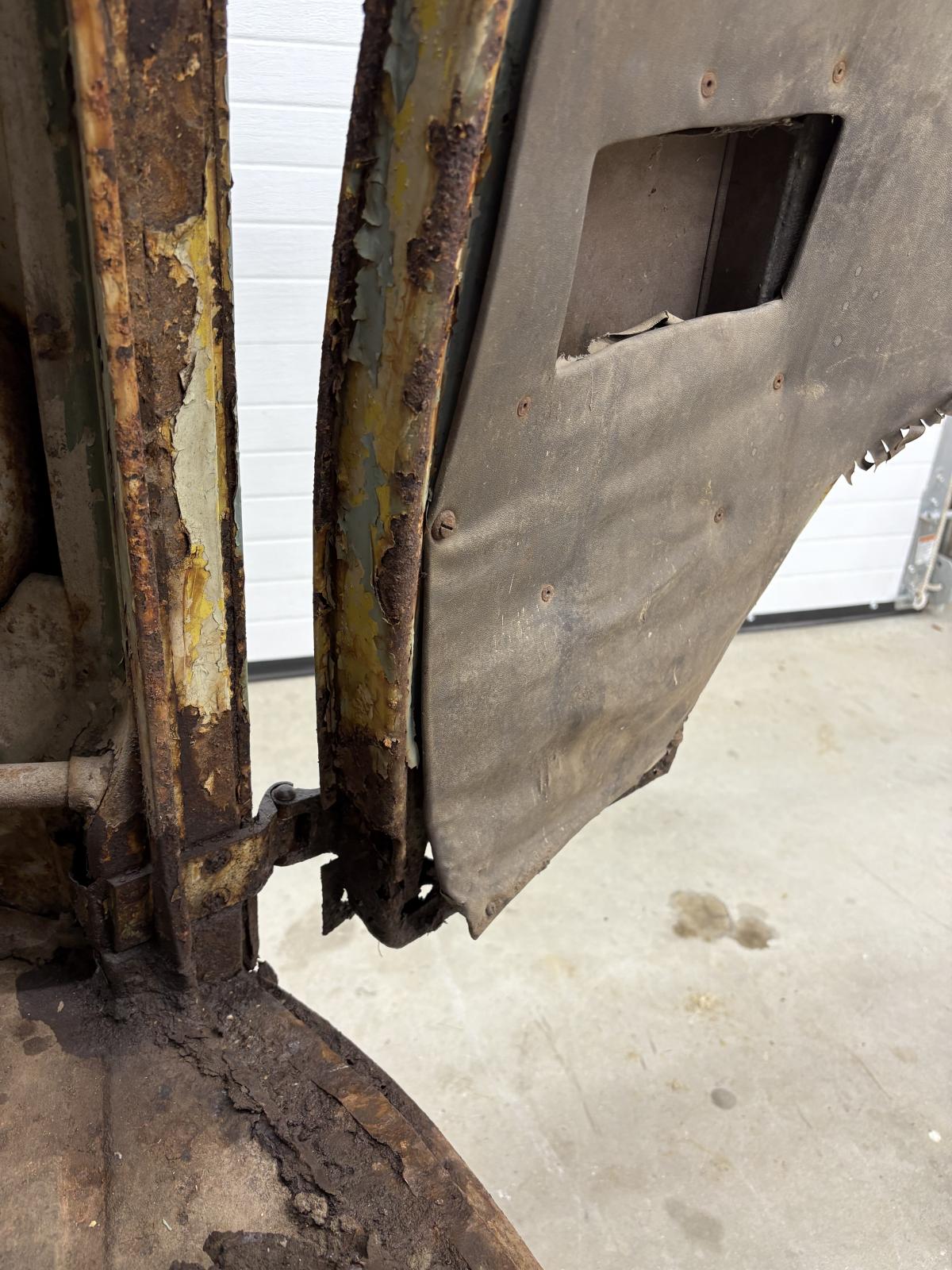 Image may have been reduced in size. Click image to view fullscreen.