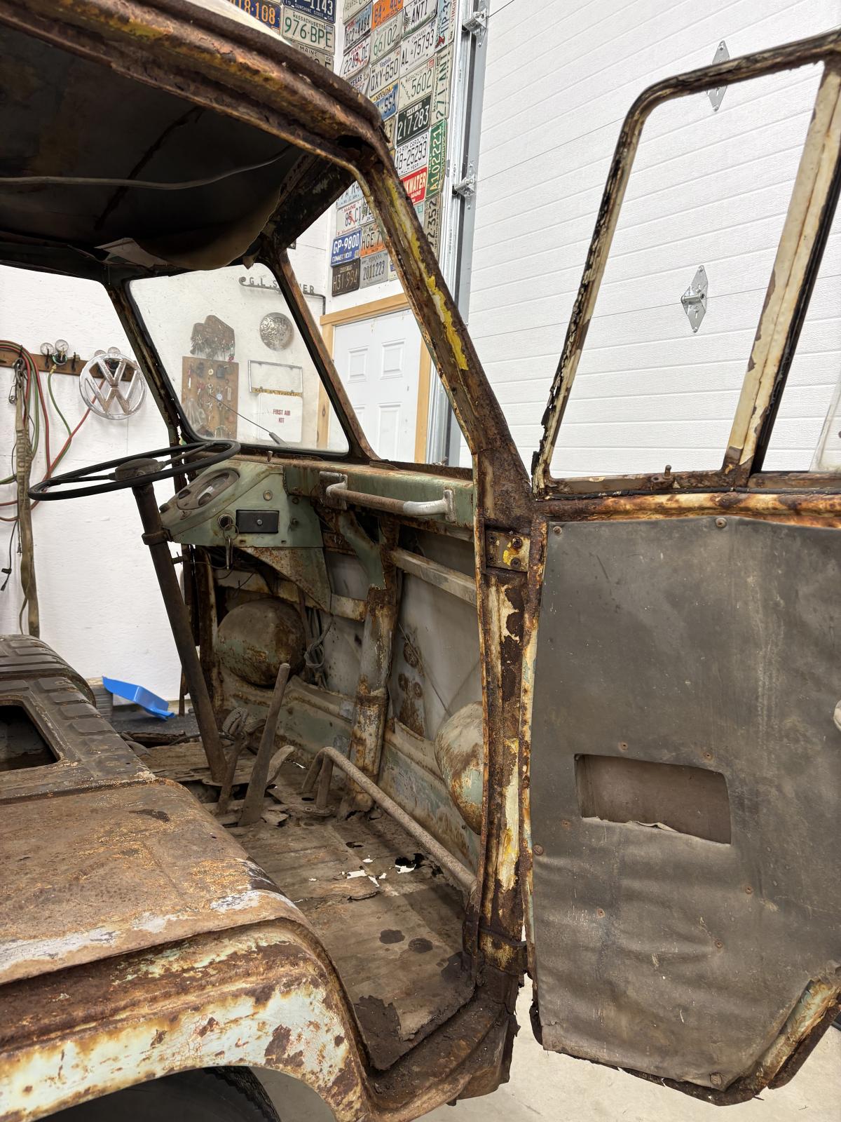 Image may have been reduced in size. Click image to view fullscreen.