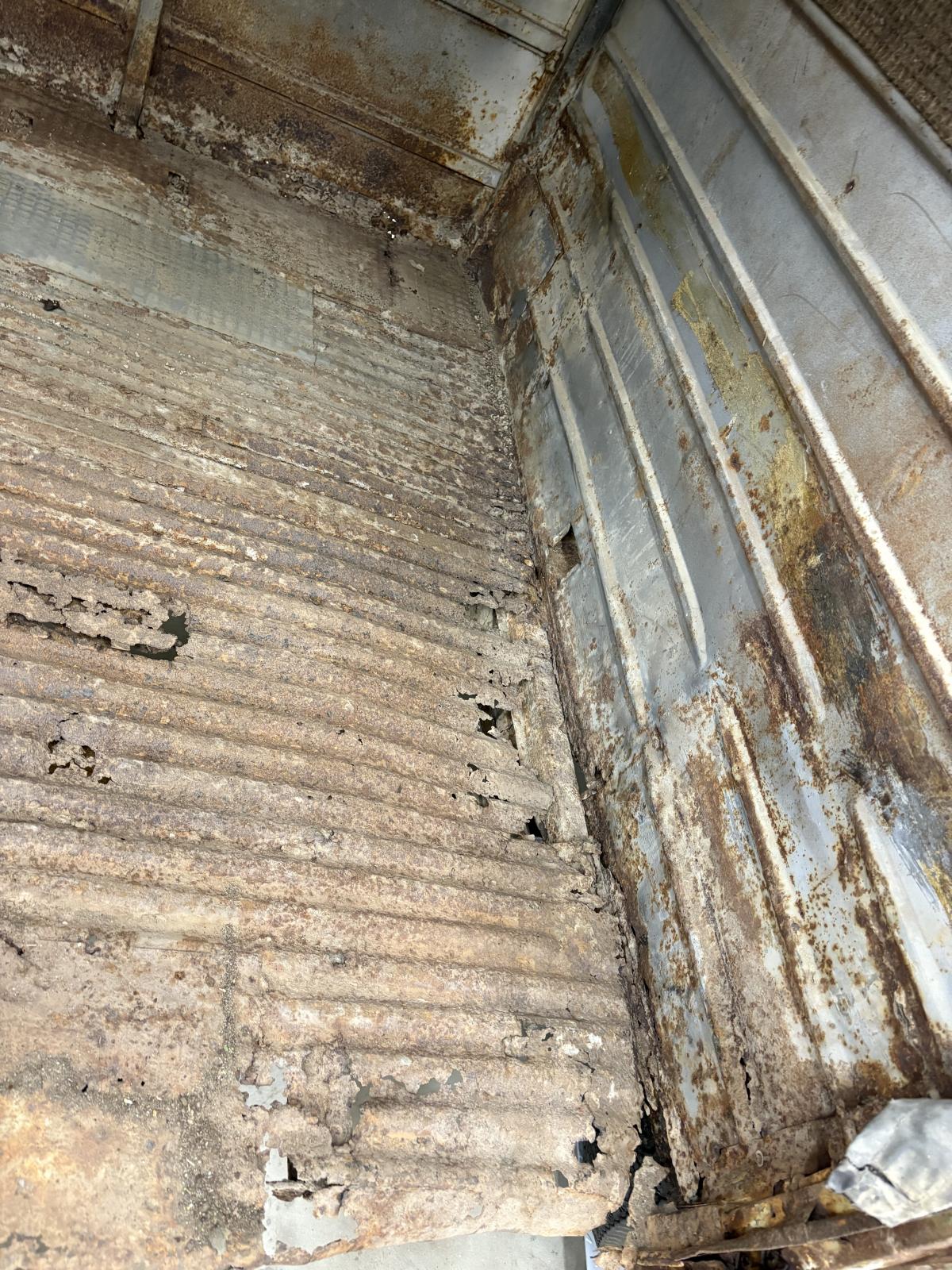 Image may have been reduced in size. Click image to view fullscreen.