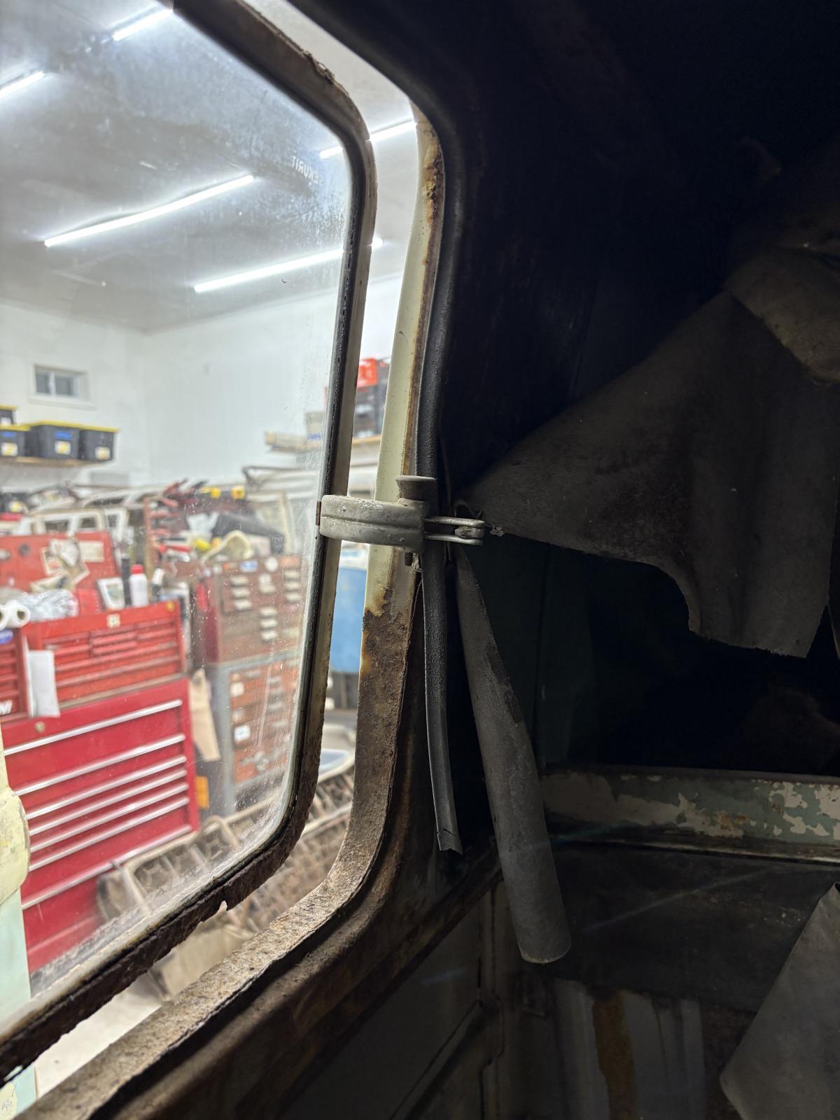 Image may have been reduced in size. Click image to view fullscreen.