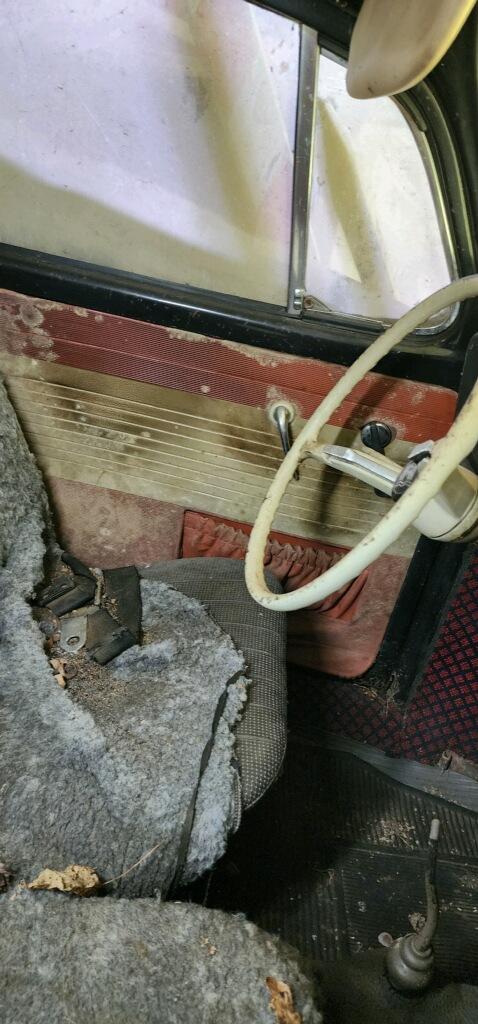 Image may have been reduced in size. Click image to view fullscreen.