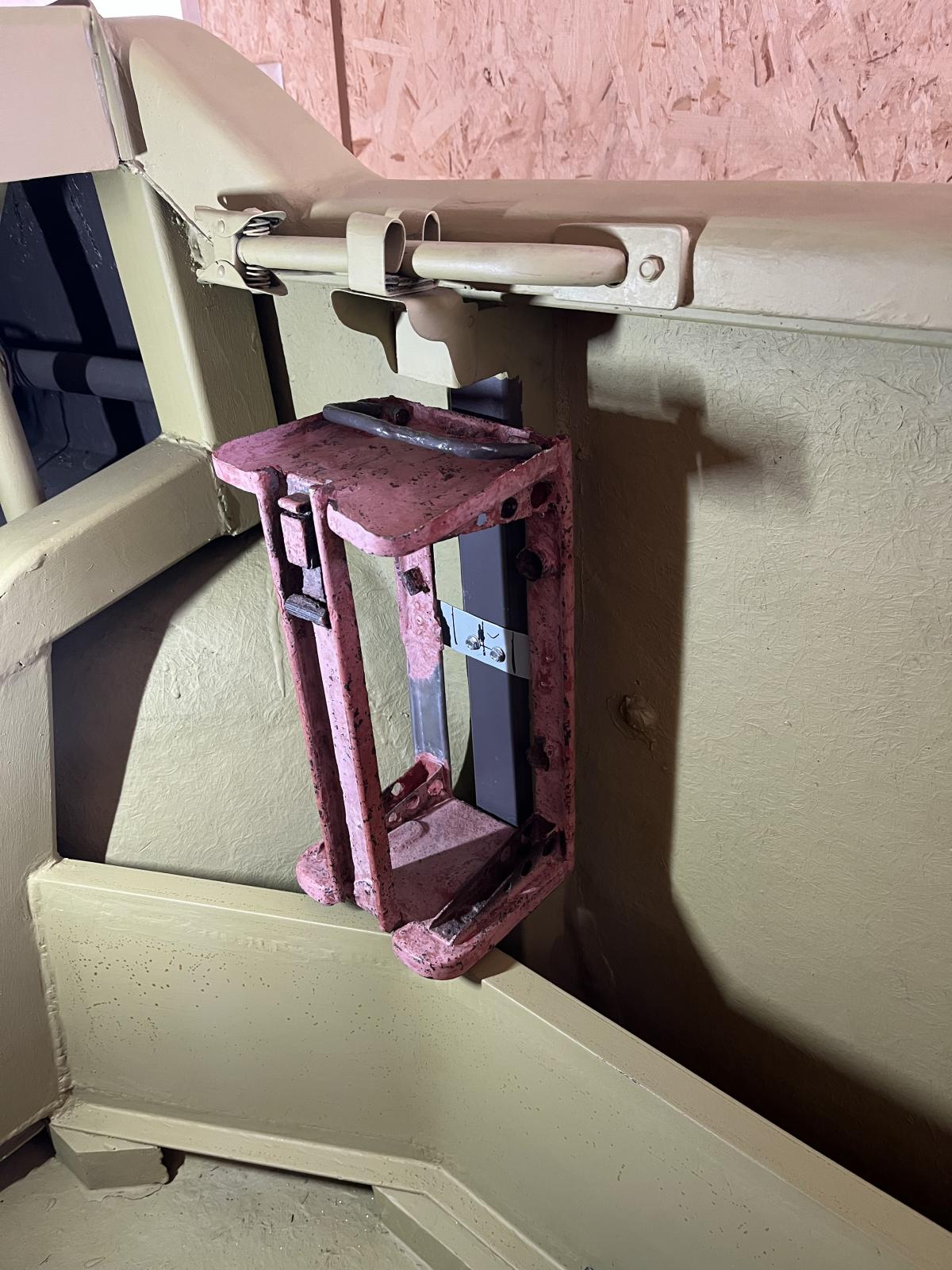 Image may have been reduced in size. Click image to view fullscreen.