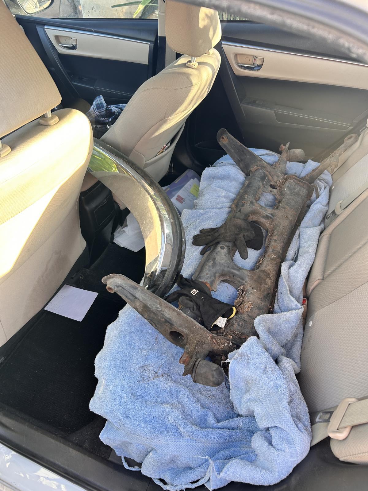 Image may have been reduced in size. Click image to view fullscreen.