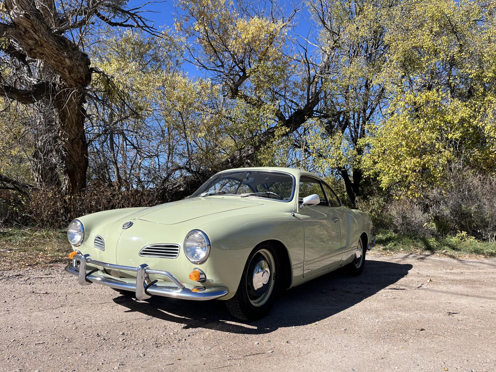 Image may have been reduced in size. Click image to view fullscreen.