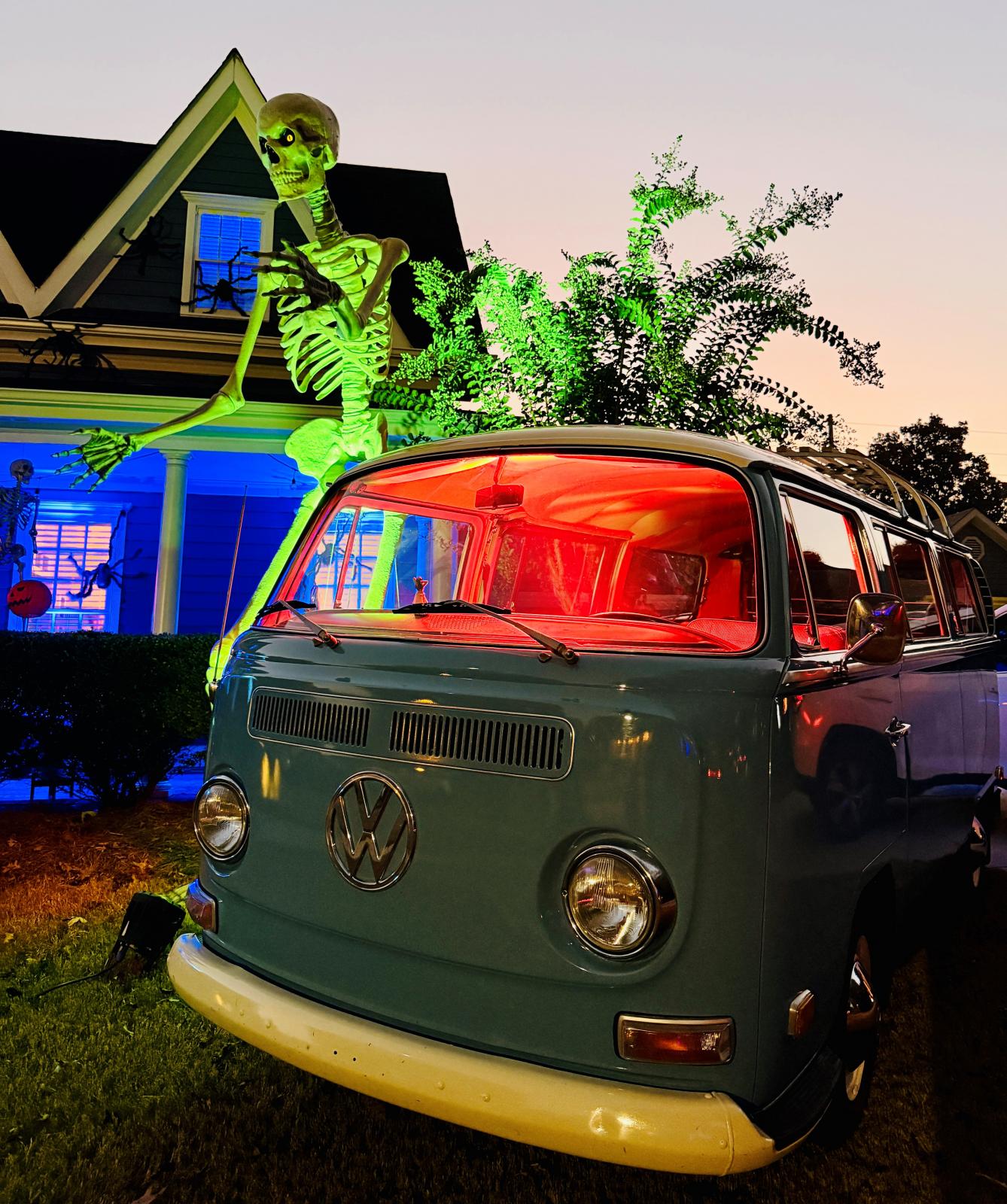 Image may have been reduced in size. Click image to view fullscreen.