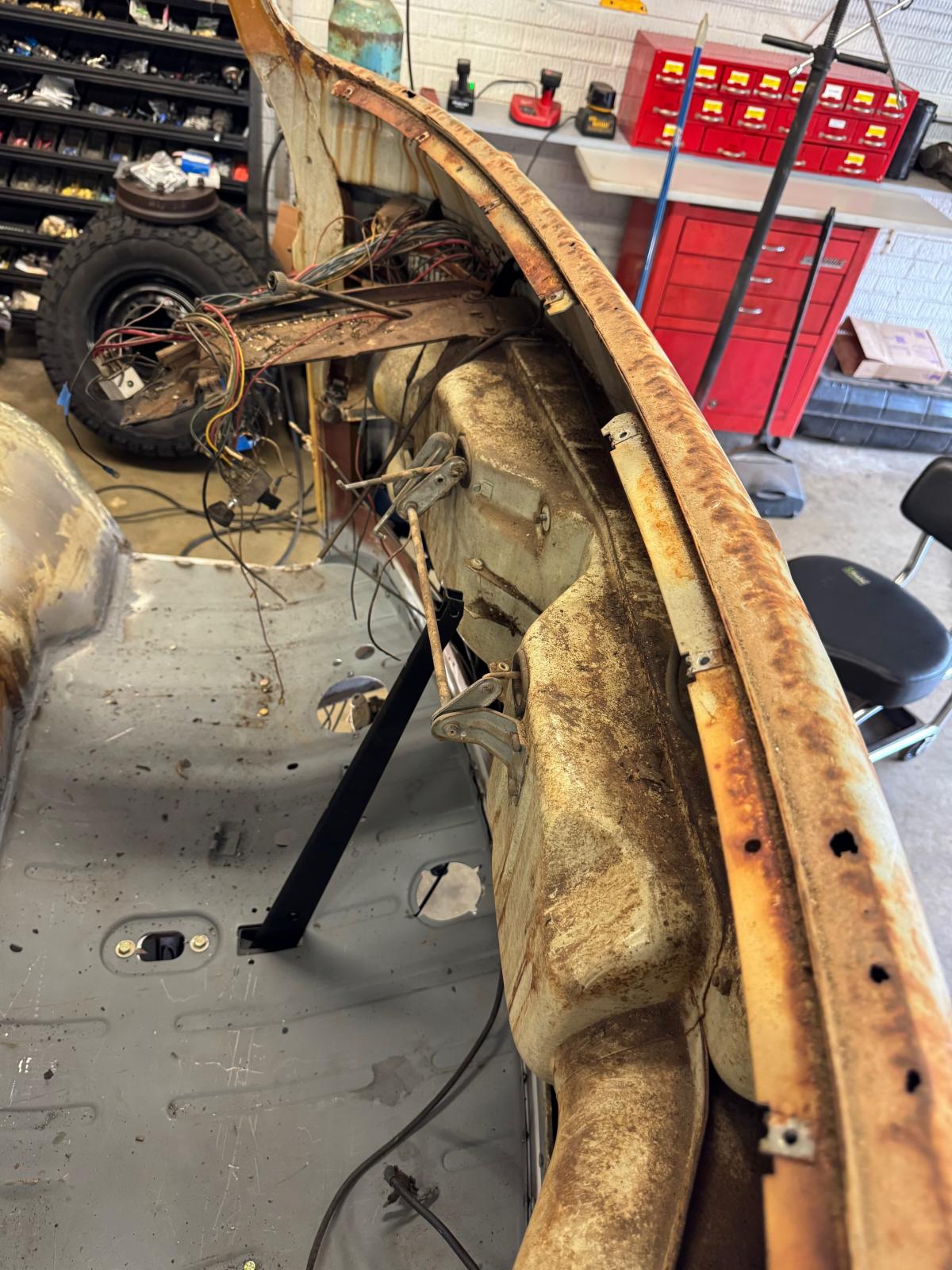 Image may have been reduced in size. Click image to view fullscreen.