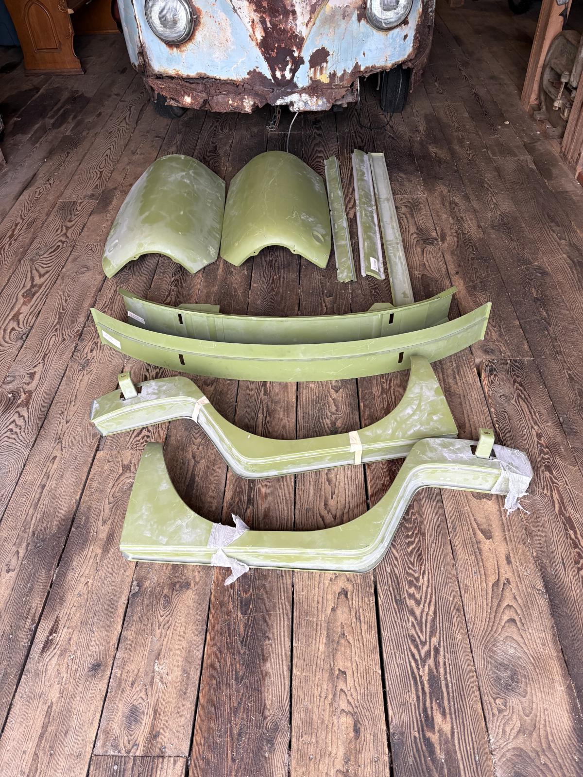 Image may have been reduced in size. Click image to view fullscreen.