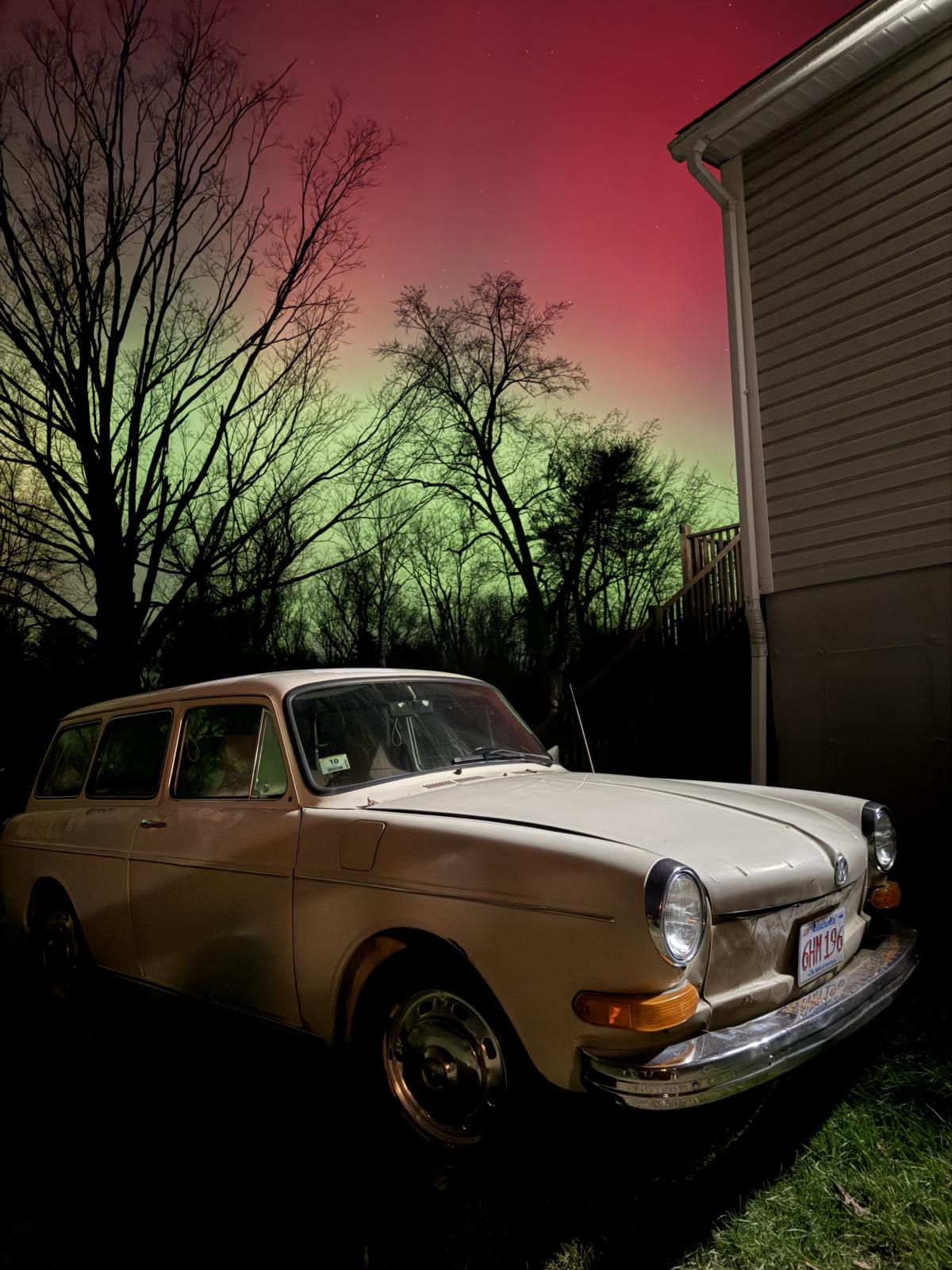 Image may have been reduced in size. Click image to view fullscreen.