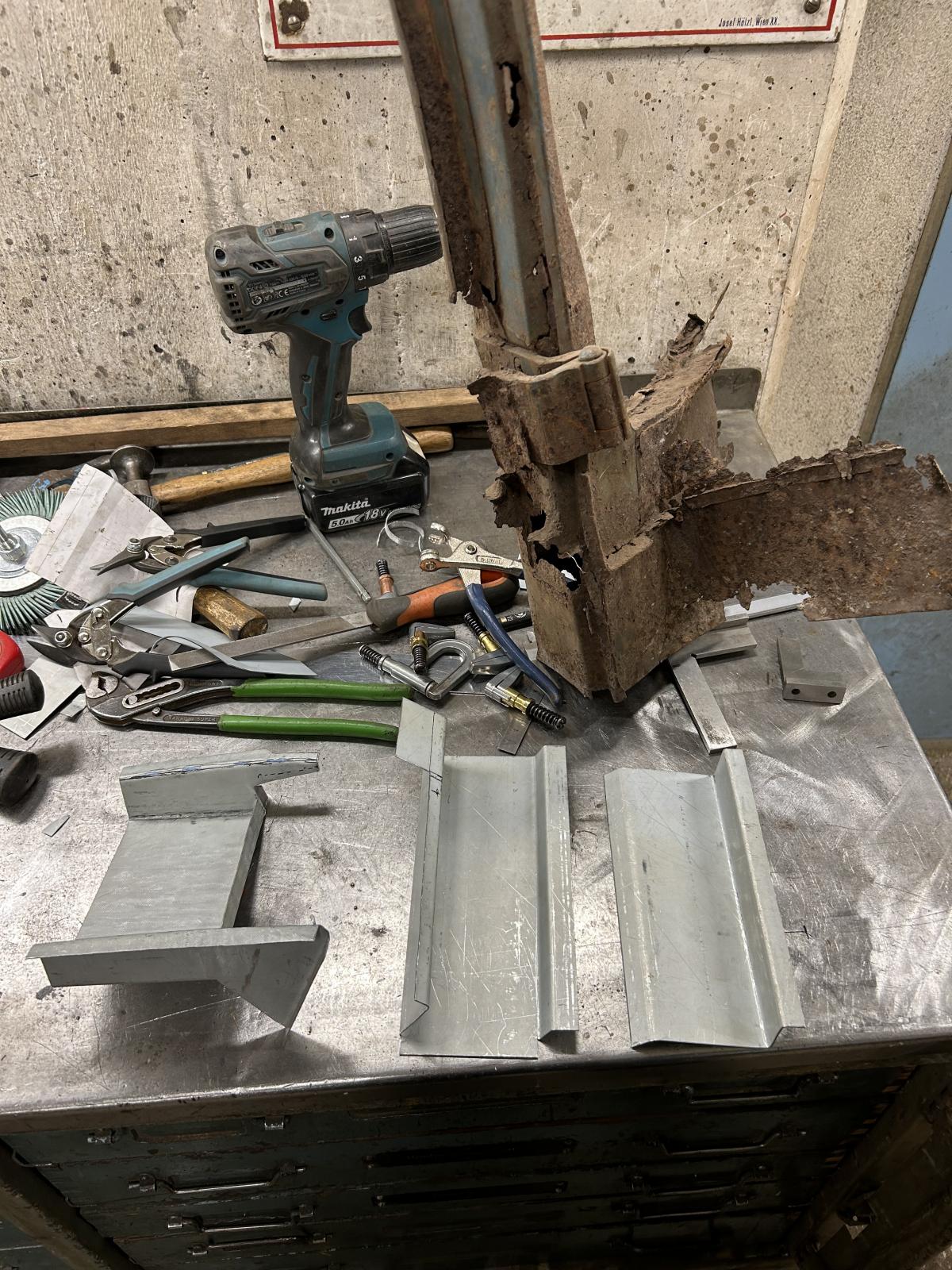 Image may have been reduced in size. Click image to view fullscreen.