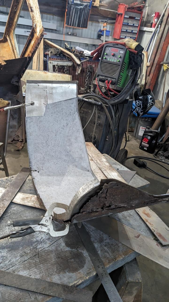 Image may have been reduced in size. Click image to view fullscreen.