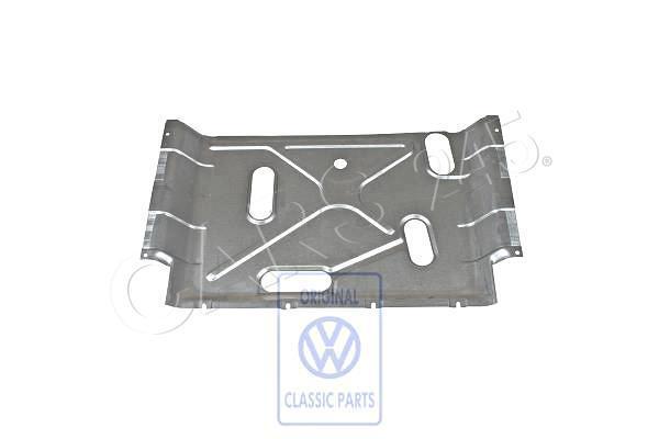 Image may have been reduced in size. Click image to view fullscreen.