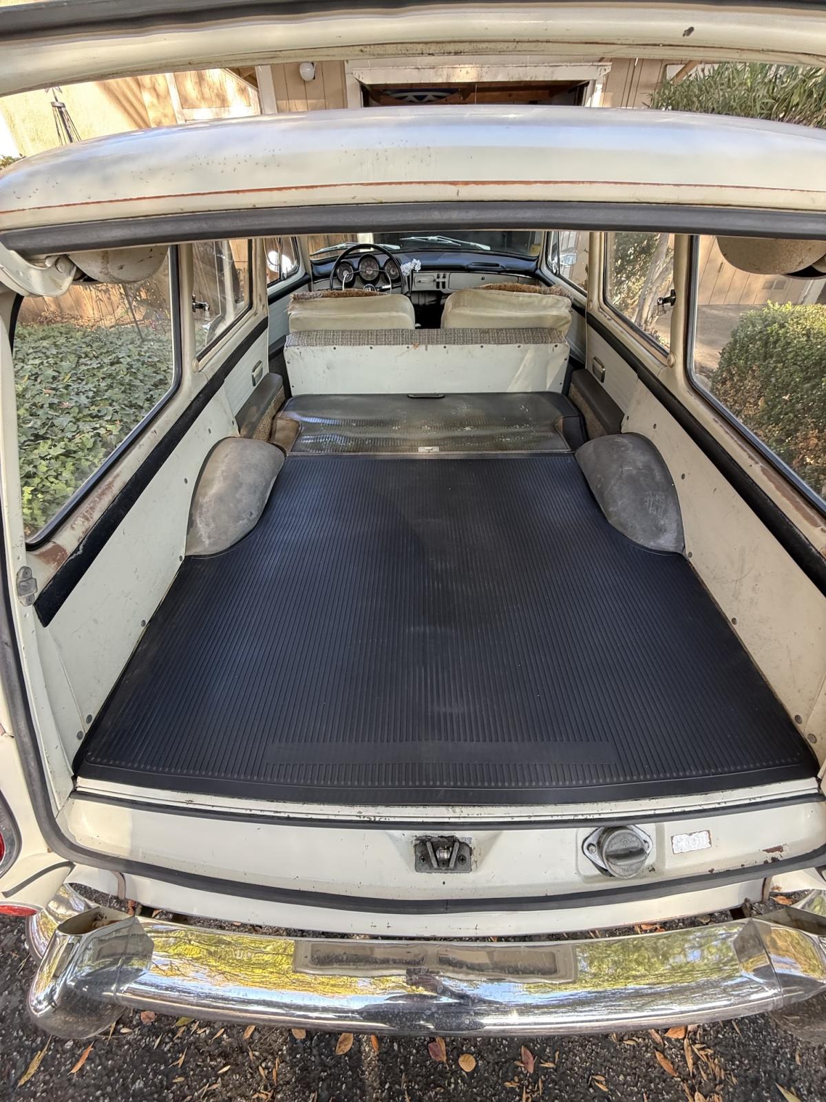 Image may have been reduced in size. Click image to view fullscreen.