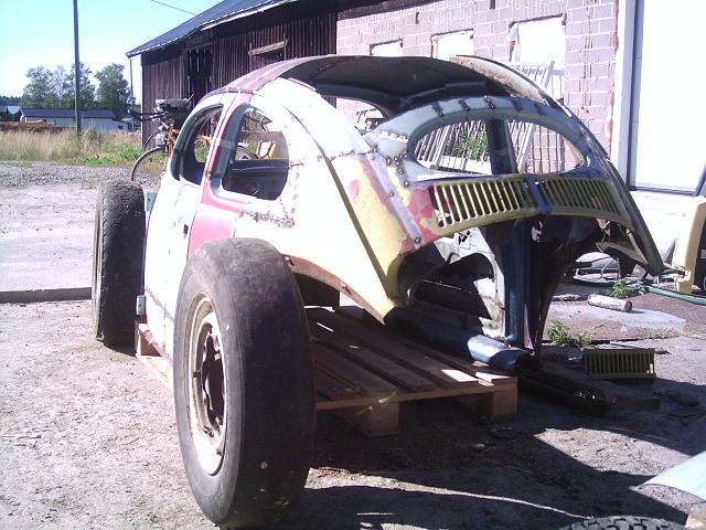 Image may have been reduced in size. Click image to view fullscreen.