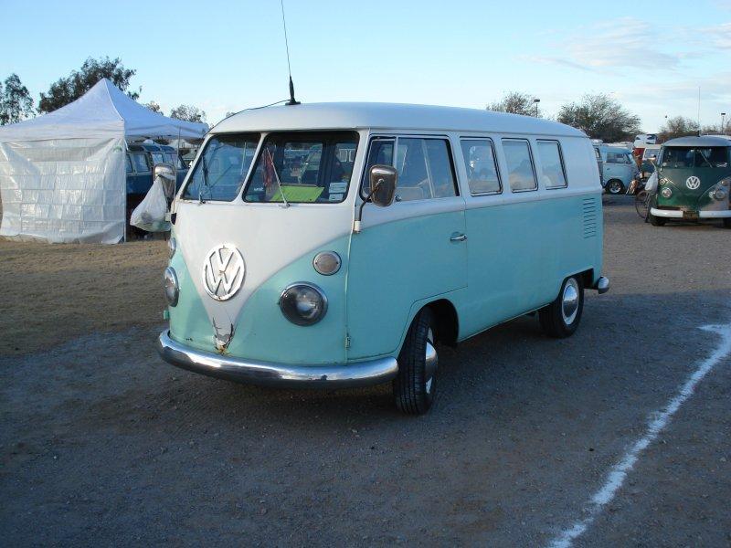Van Volkswagen Blue