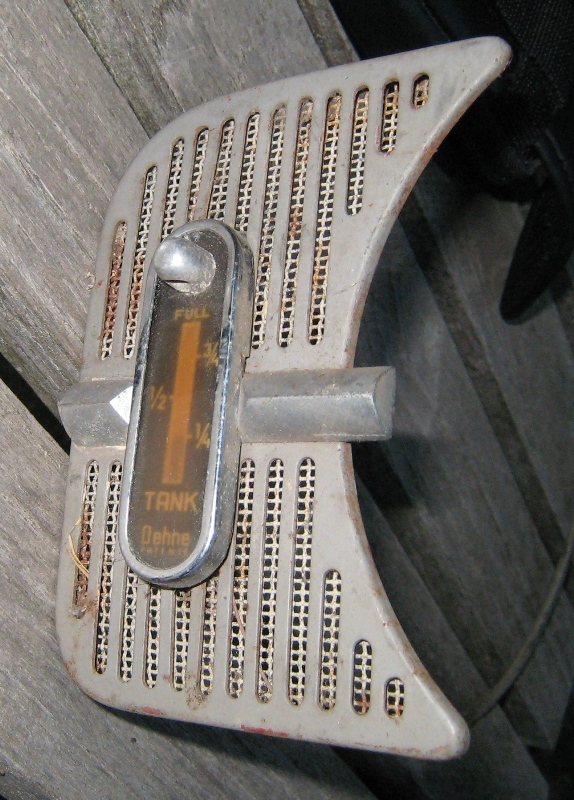 Image may have been reduced in size. Click image to view fullscreen.