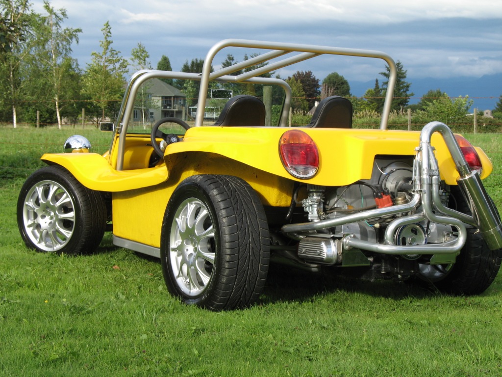 yellow dune buggy
