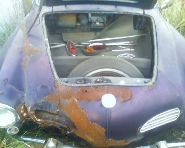 Image may have been reduced in size. Click image to view fullscreen.