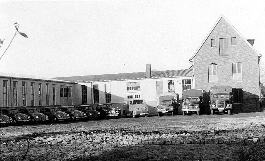 Image may have been reduced in size. Click image to view fullscreen.