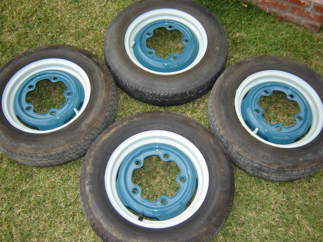 Image may have been reduced in size. Click image to view fullscreen.