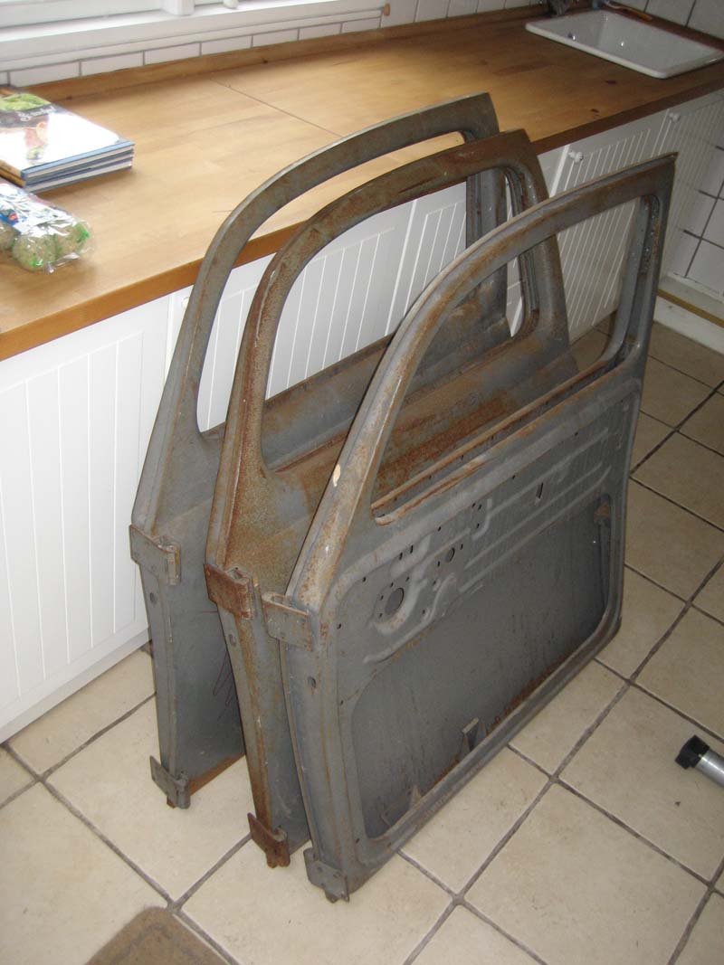 Image may have been reduced in size. Click image to view fullscreen.