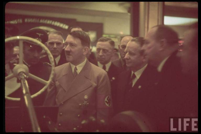 Image may have been reduced in size. Click image to view fullscreen.