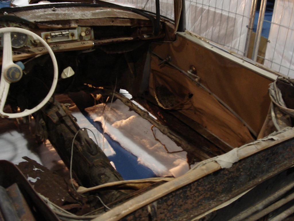 Image may have been reduced in size. Click image to view fullscreen.