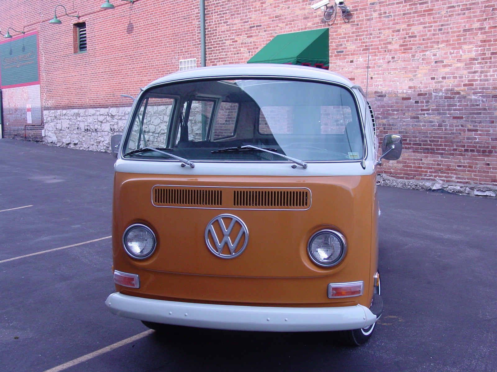 Image may have been reduced in size. Click image to view fullscreen.