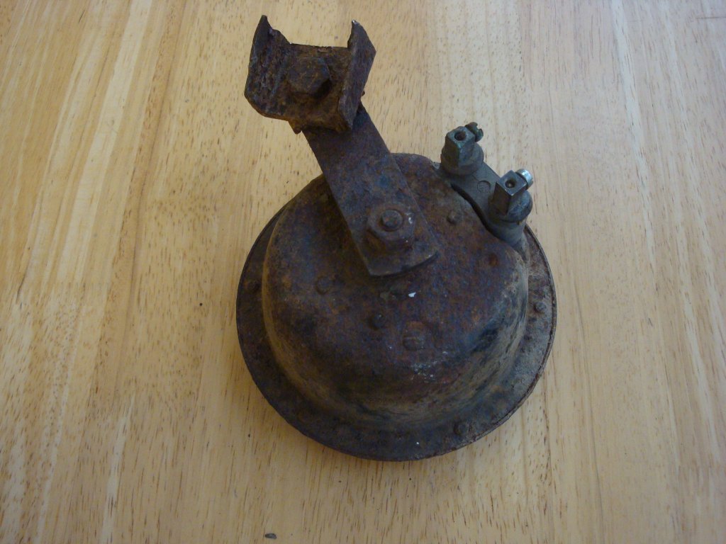 Image may have been reduced in size. Click image to view fullscreen.